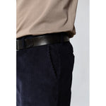 Lade das Bild in den Galerie-Viewer, Clean Cut Barcelona corduroy pants navy