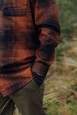 Lade das Bild in den Galerie-Viewer, Lakor Inca Unna Shirt mocha bisque