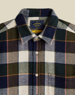 Lade das Bild in den Galerie-Viewer, Portuguese Flannel Shirt Pine