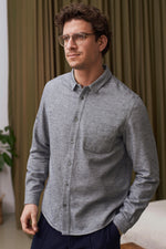 Lade das Bild in den Galerie-Viewer, ABOUT COMPANIONS SIMON shirt eco smoky navy flannel
