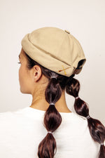 Lade das Bild in den Galerie-Viewer, BÉTON CIRÉ MIKI DOCKER HAT MOLESKINE Sand