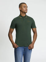 Lade das Bild in den Galerie-Viewer, BEN SHERMAN Short Sleeve Signature Pique Polo in Bottle Green
