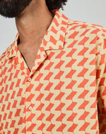 Lade das Bild in den Galerie-Viewer, BRAVA GUM ALOHA SHIRT RUST RED
