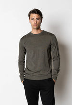 Lade das Bild in den Galerie-Viewer, ALFREDO MERINO WOOL JUMPER - ARMY MELANGE
