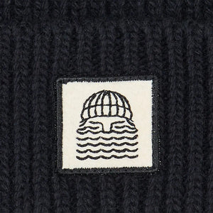 BASK IN THE SUN black TO THE SEA beanie