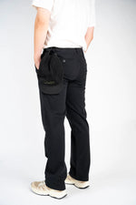 Lade das Bild in den Galerie-Viewer, LAKOR Carnage Chino pants black
