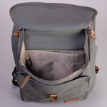 Lade das Bild in den Galerie-Viewer, PROPERTY OF HUNTER BACKPACK - Coal /Dark Brown

