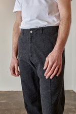 Lade das Bild in den Galerie-Viewer, JOSTHA trousers eco coal flannel
