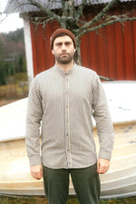 Lade das Bild in den Galerie-Viewer, LAKOR KLØVEDAL SHIRT - blueberry
