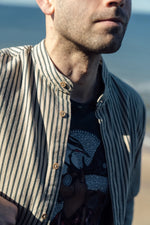Lade das Bild in den Galerie-Viewer, LAKOR KLØVEDAL SHIRT
