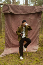 Lade das Bild in den Galerie-Viewer, LAKOR Carnage Chino pants black
