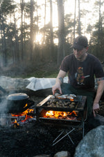 Lade das Bild in den Galerie-Viewer, LAKOR LAZY LUMBER T-SHIRT
