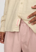 Lade das Bild in den Galerie-Viewer, Revolution Jaquard Short-sleeved Cuban Shirt  - offwhite
