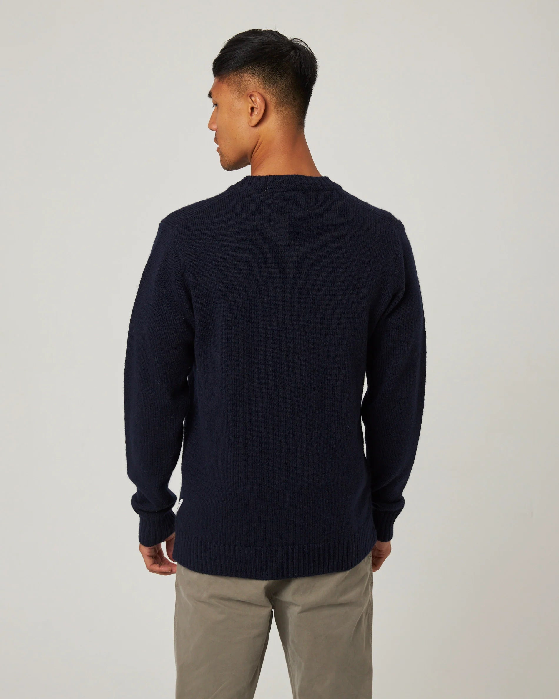 Peregrine Makers Crew Jumper navy