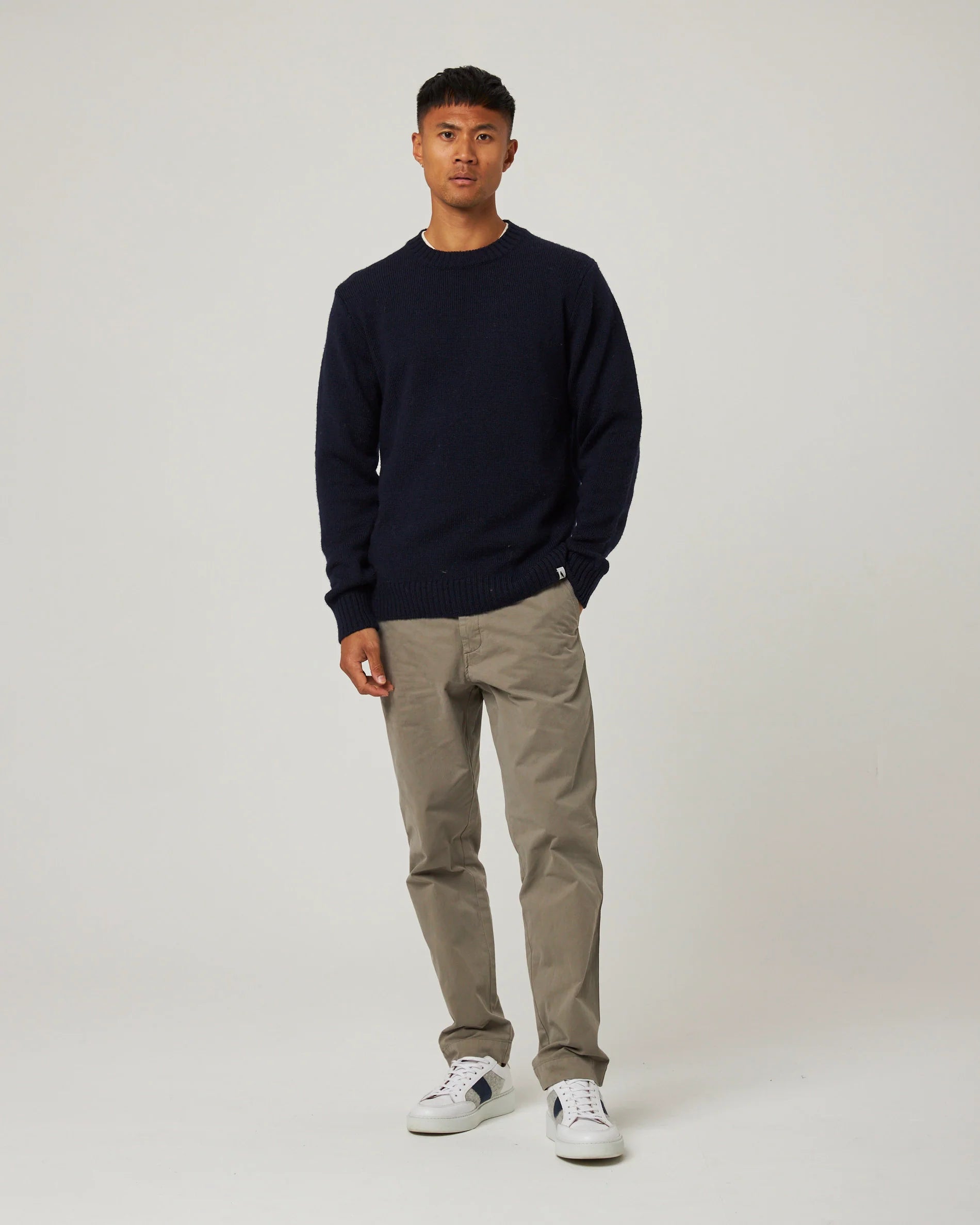 Peregrine Makers Crew Jumper navy