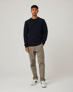 Lade das Bild in den Galerie-Viewer, Peregrine Makers Crew Jumper navy

