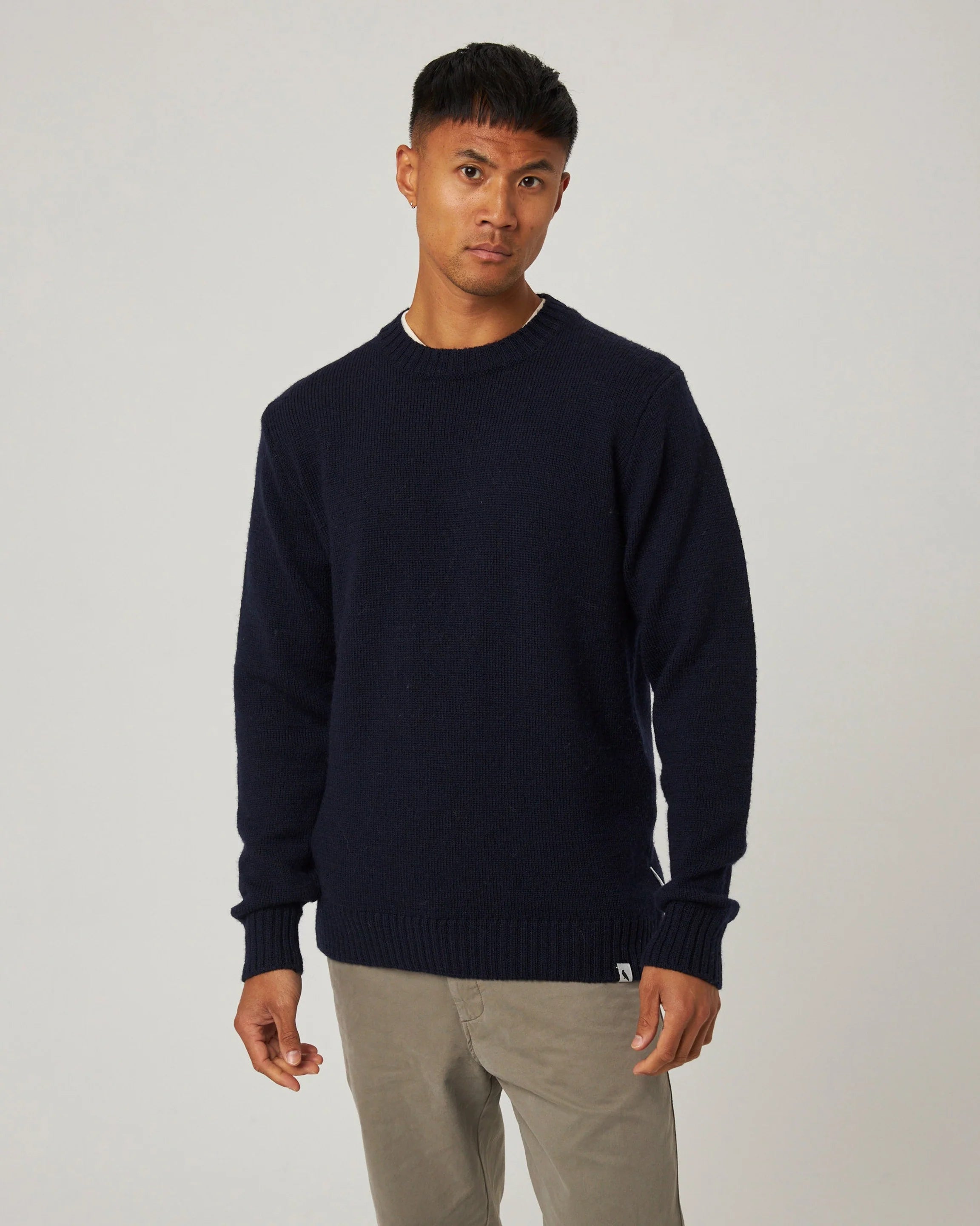 Peregrine Makers Crew Jumper navy