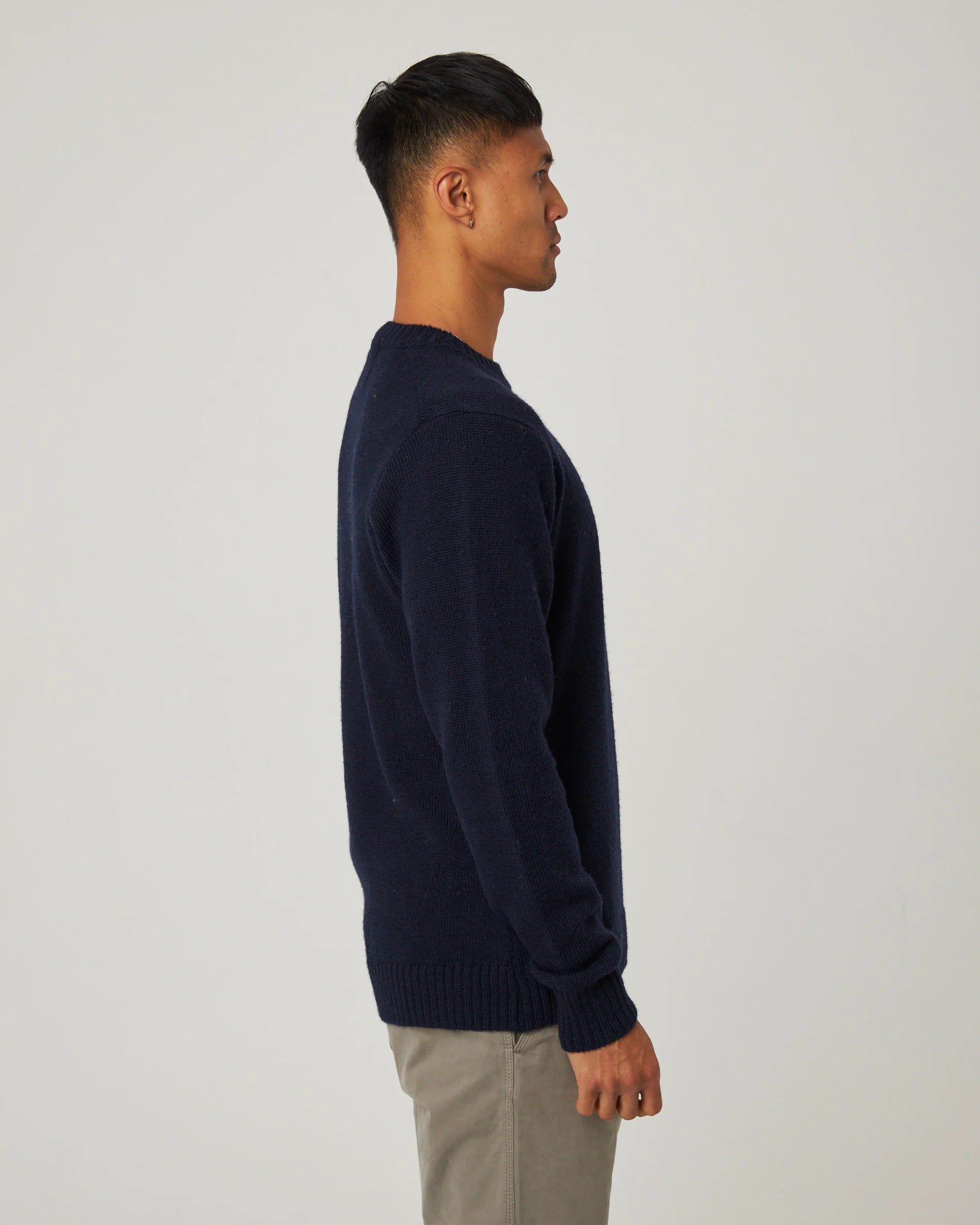 Peregrine Makers Crew Jumper navy