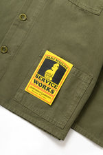 Lade das Bild in den Galerie-Viewer, SERVICE WORKS Canvas Chore Shirt OLIVE
