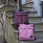 Lade das Bild in den Galerie-Viewer, PROPERTY OF Zoe Bike Pack - Berry
