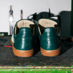 Lade das Bild in den Galerie-Viewer, BOTAS FOOTSHOP green - made in Czech Republic

