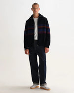 Lade das Bild in den Galerie-Viewer, Wax Norris – Gestrickter Stehkragenpullover in Schwarz und Mehrfarbig
